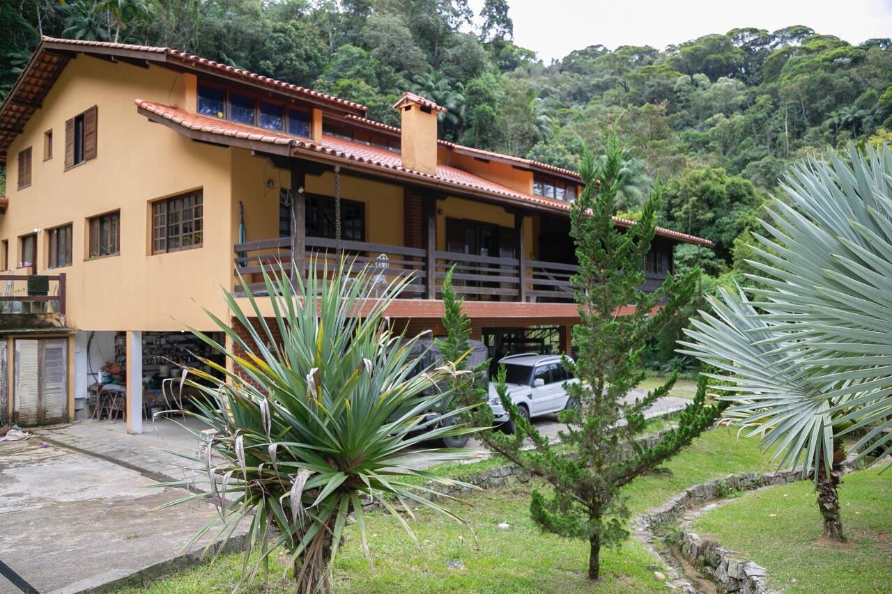 #924 - Casa em condomínio para Venda em Teresópolis - RJ