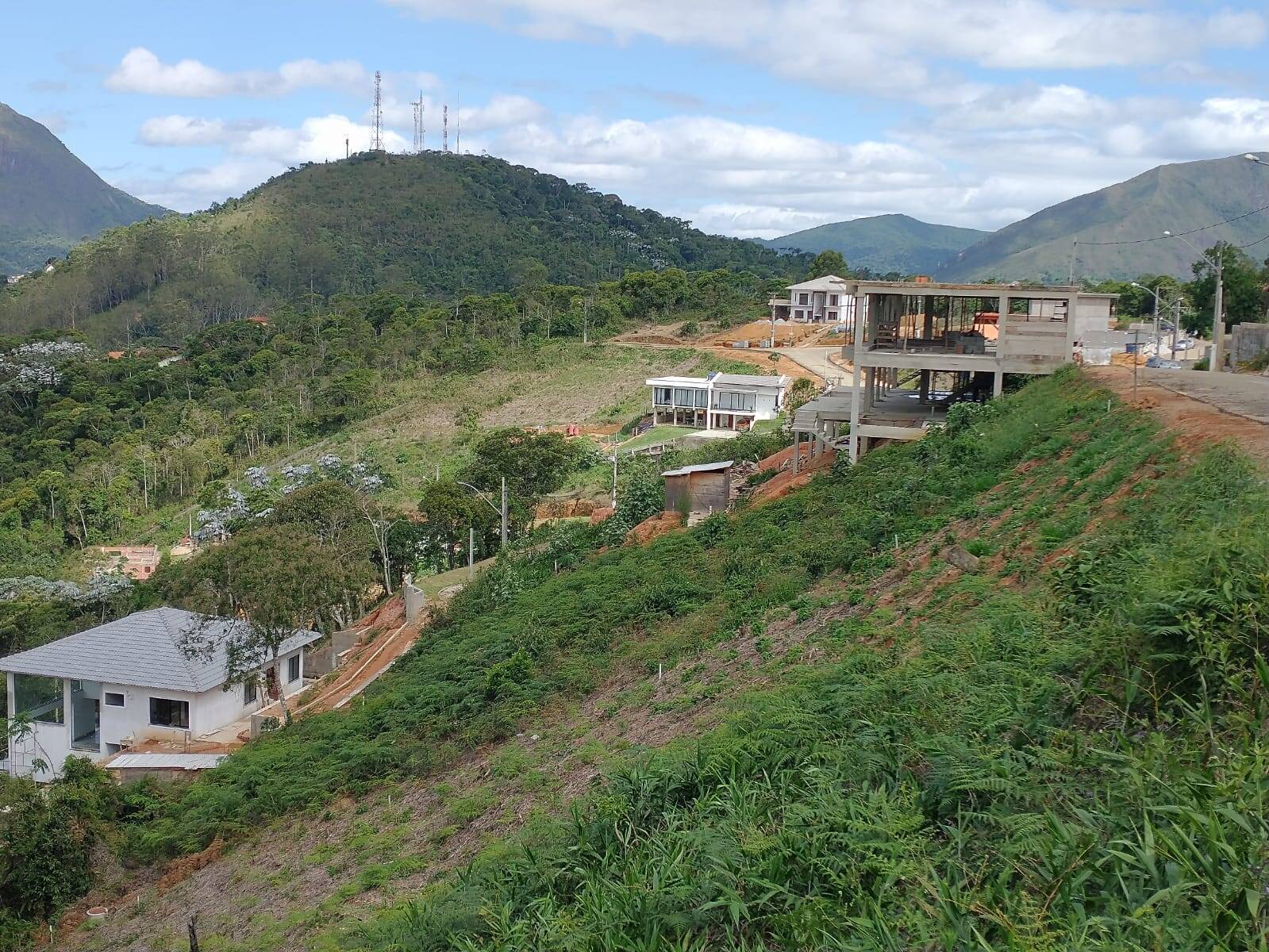 #1329 - Área para Venda em Teresópolis - RJ