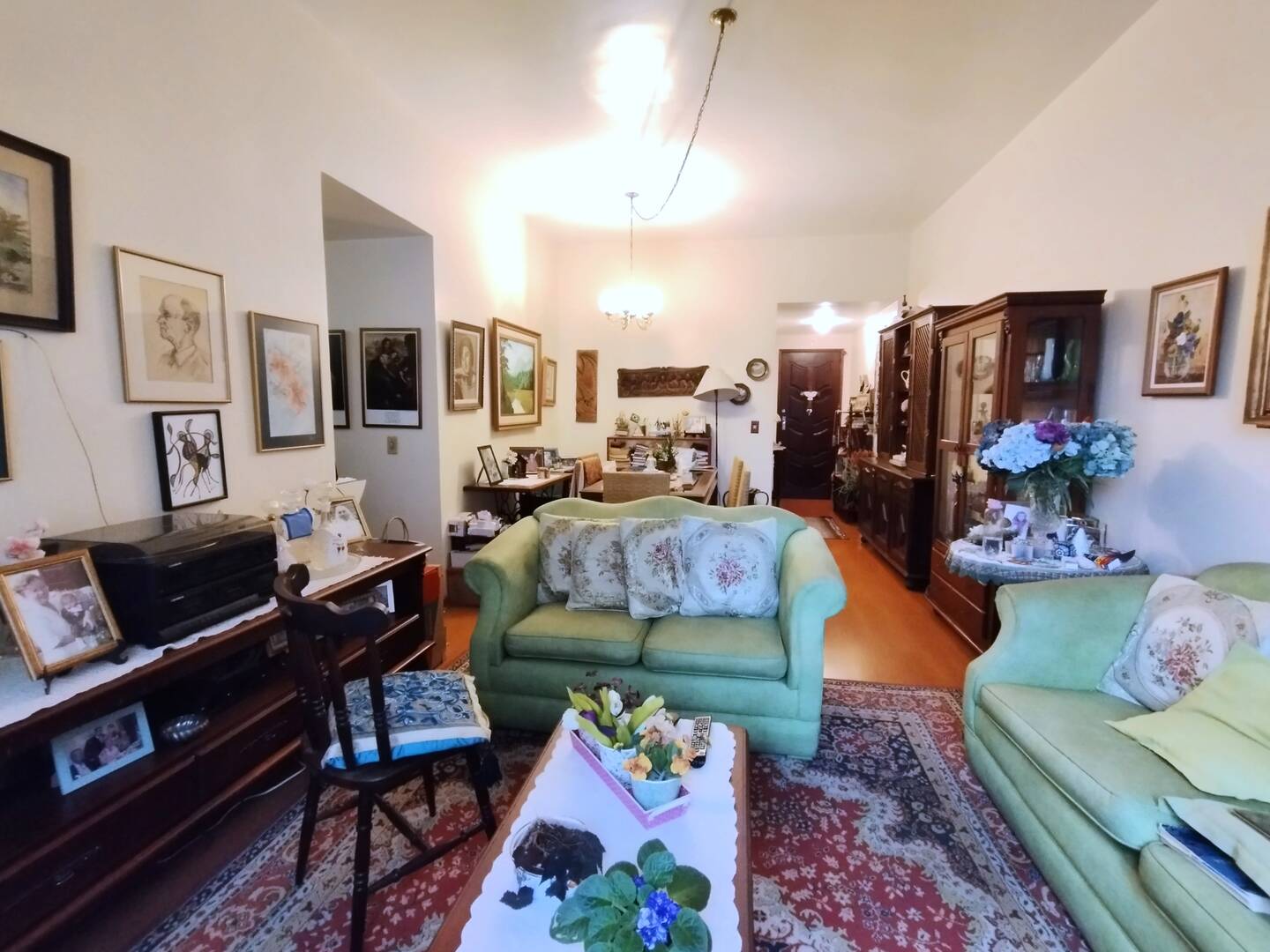 #1100 - Apartamento para Venda em Teresópolis - RJ