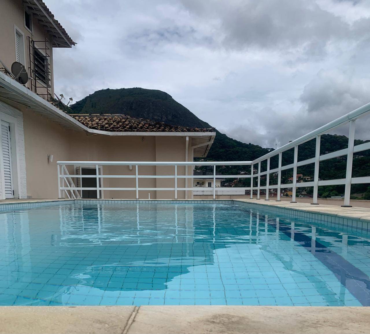 #1515 - Apartamento para Venda em Teresópolis - RJ