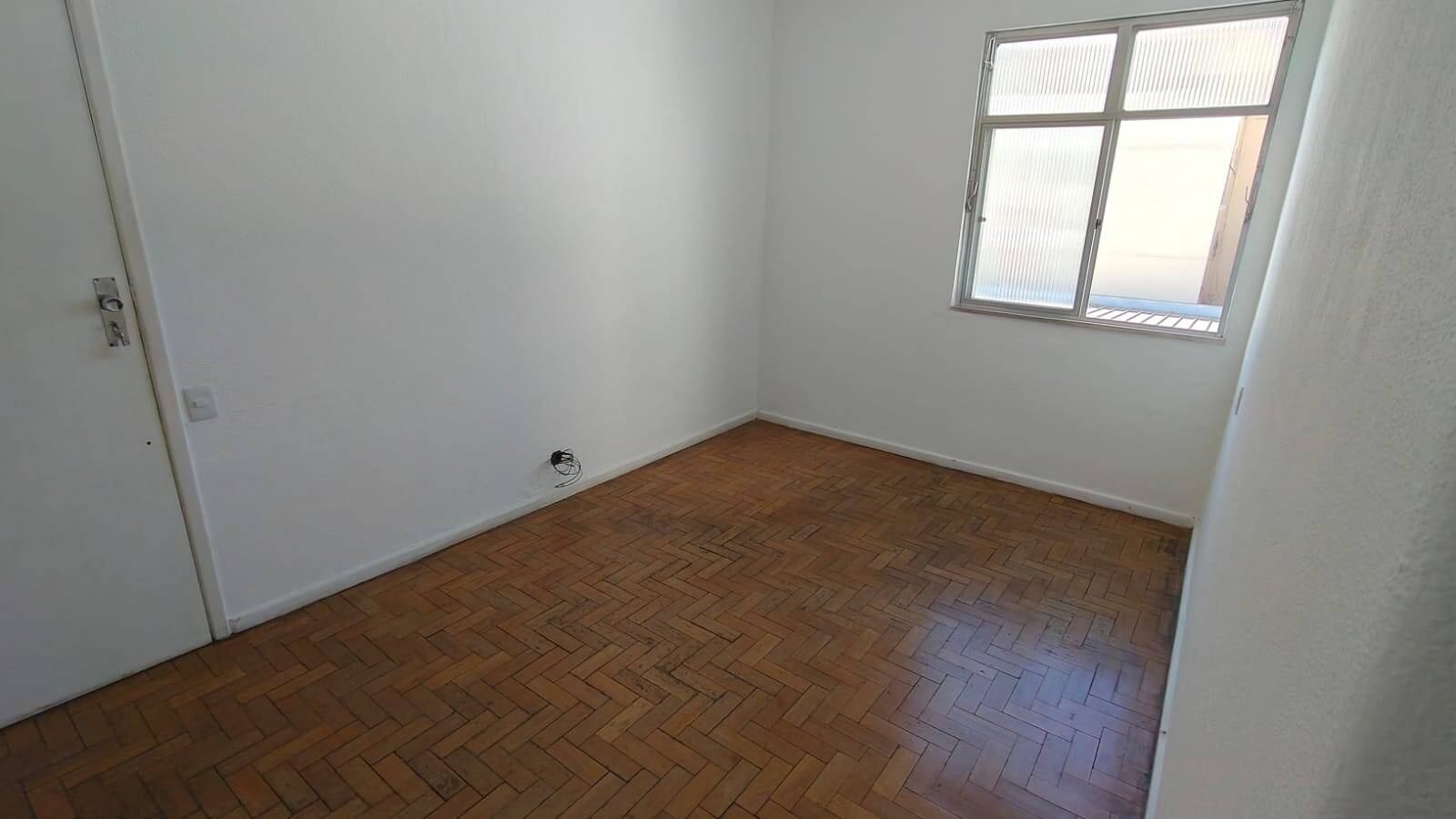 #1614 - Apartamento para Venda em Teresópolis - RJ