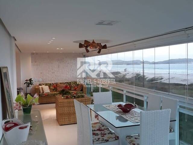 #844 - Apartamento para Venda em Cabo Frio - RJ