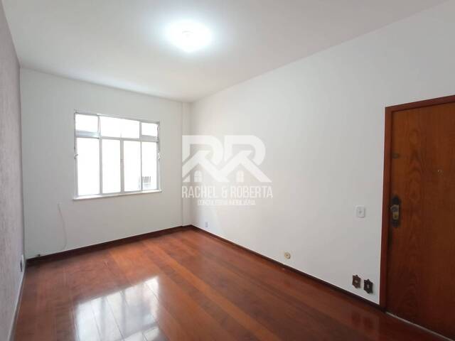 #1018 - Apartamento para Venda em Teresópolis - RJ - 2