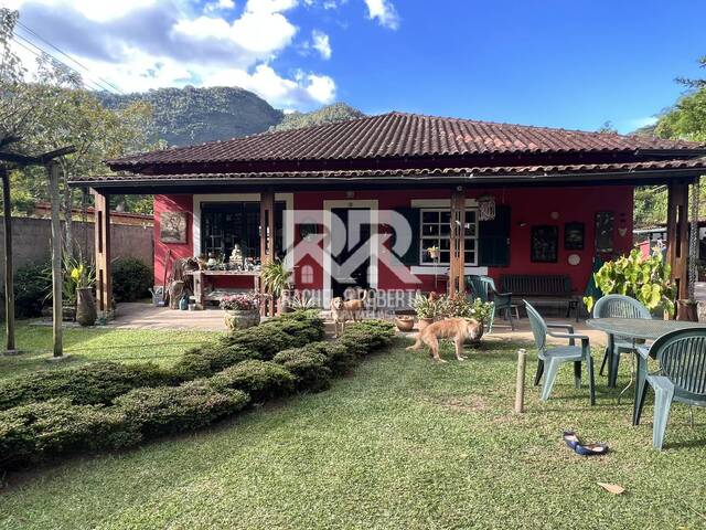 Venda em Serrinha - Teresópolis