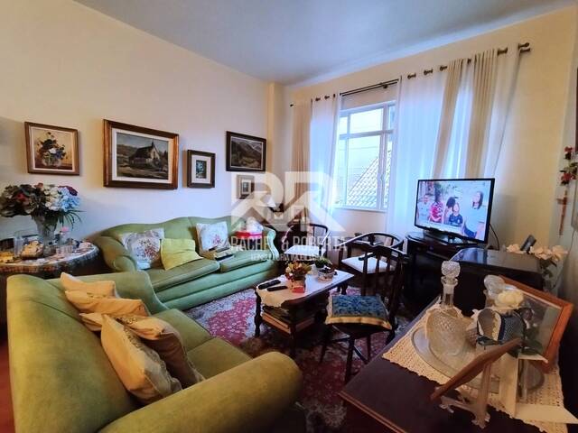 #1100 - Apartamento para Venda em Teresópolis - RJ - 2