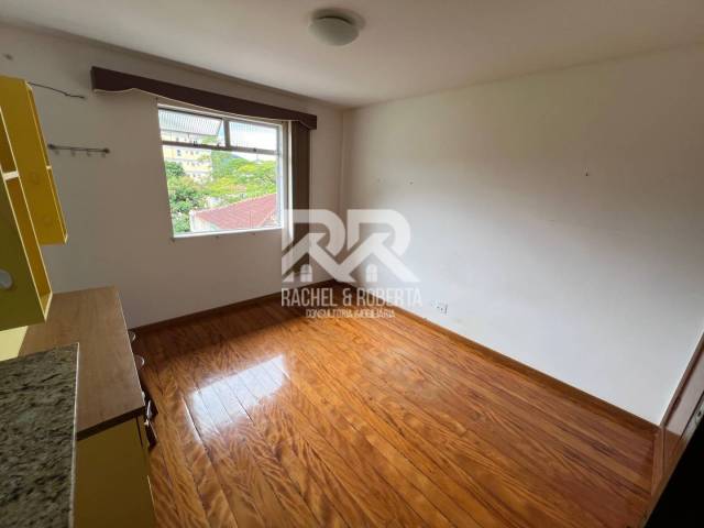 #1508 - Apartamento para Venda em Teresópolis - RJ