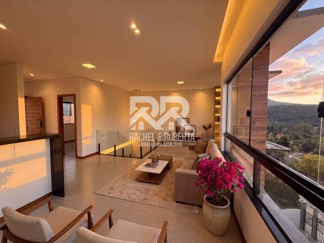 #1579 - Casa em condomínio para Venda em Teresópolis - RJ