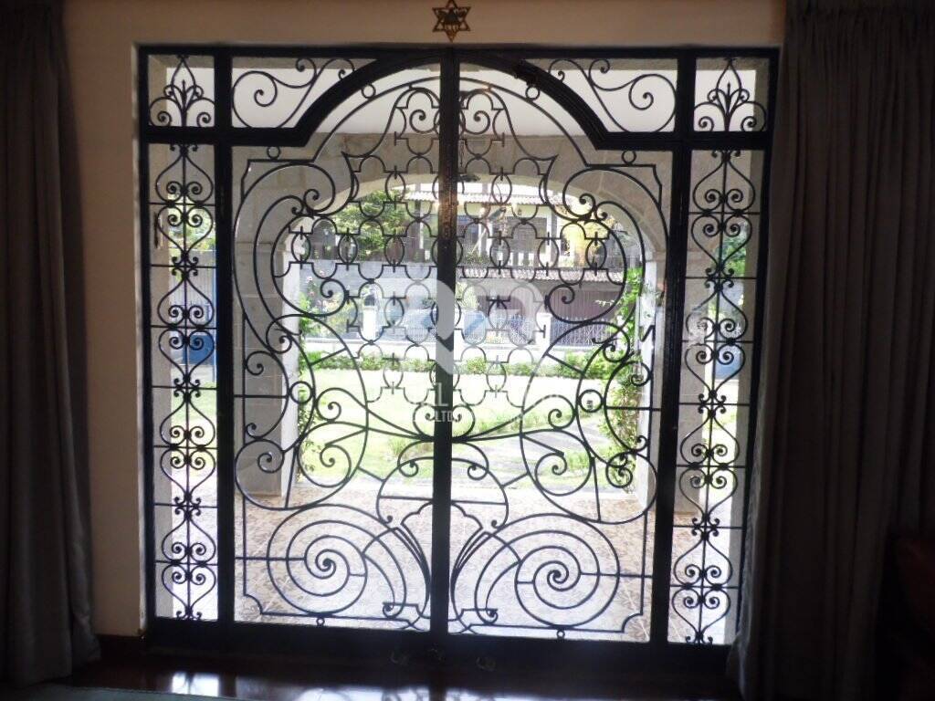 Casa à venda com 4 quartos, 350m² - Foto 11