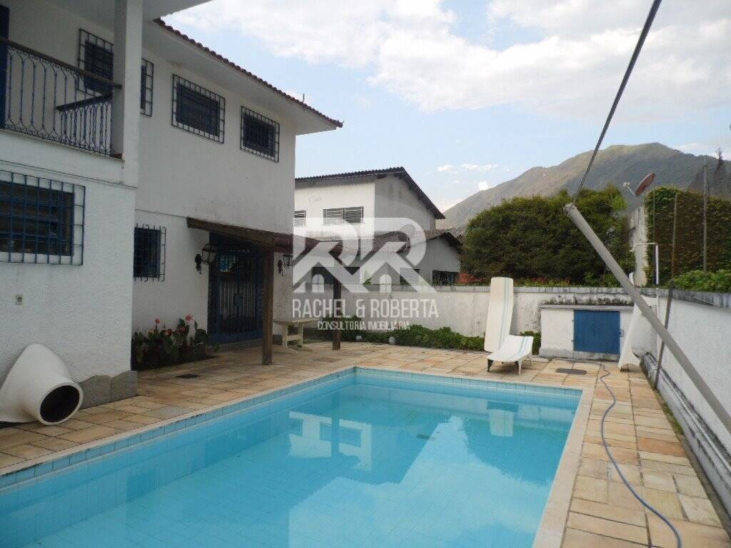 Casa à venda com 4 quartos, 350m² - Foto 4