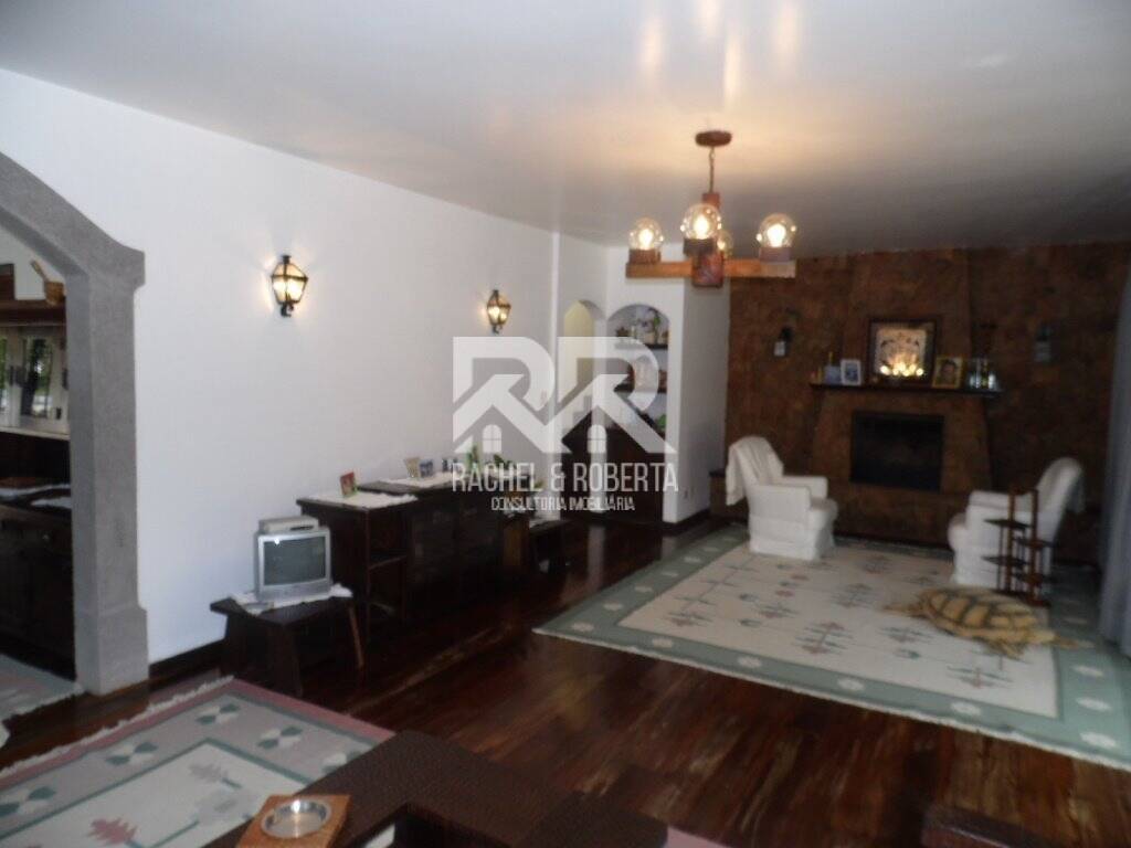 Casa à venda com 4 quartos, 350m² - Foto 9