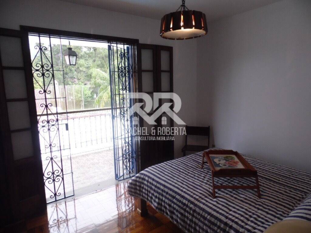 Casa à venda com 4 quartos, 350m² - Foto 16