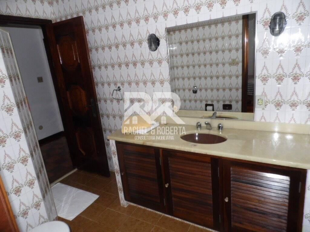 Casa à venda com 4 quartos, 350m² - Foto 18