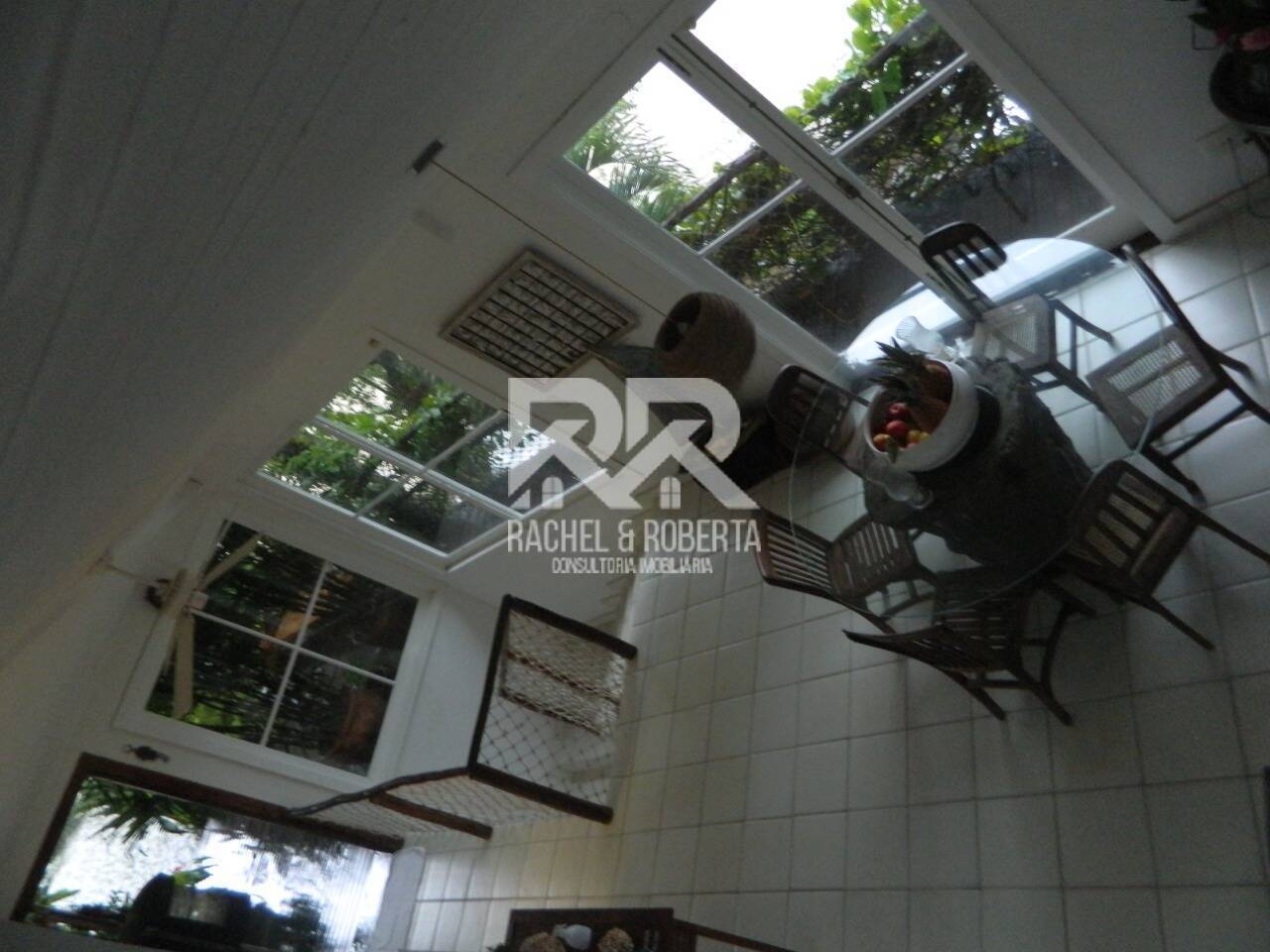 Casa à venda com 5 quartos, 240m² - Foto 13