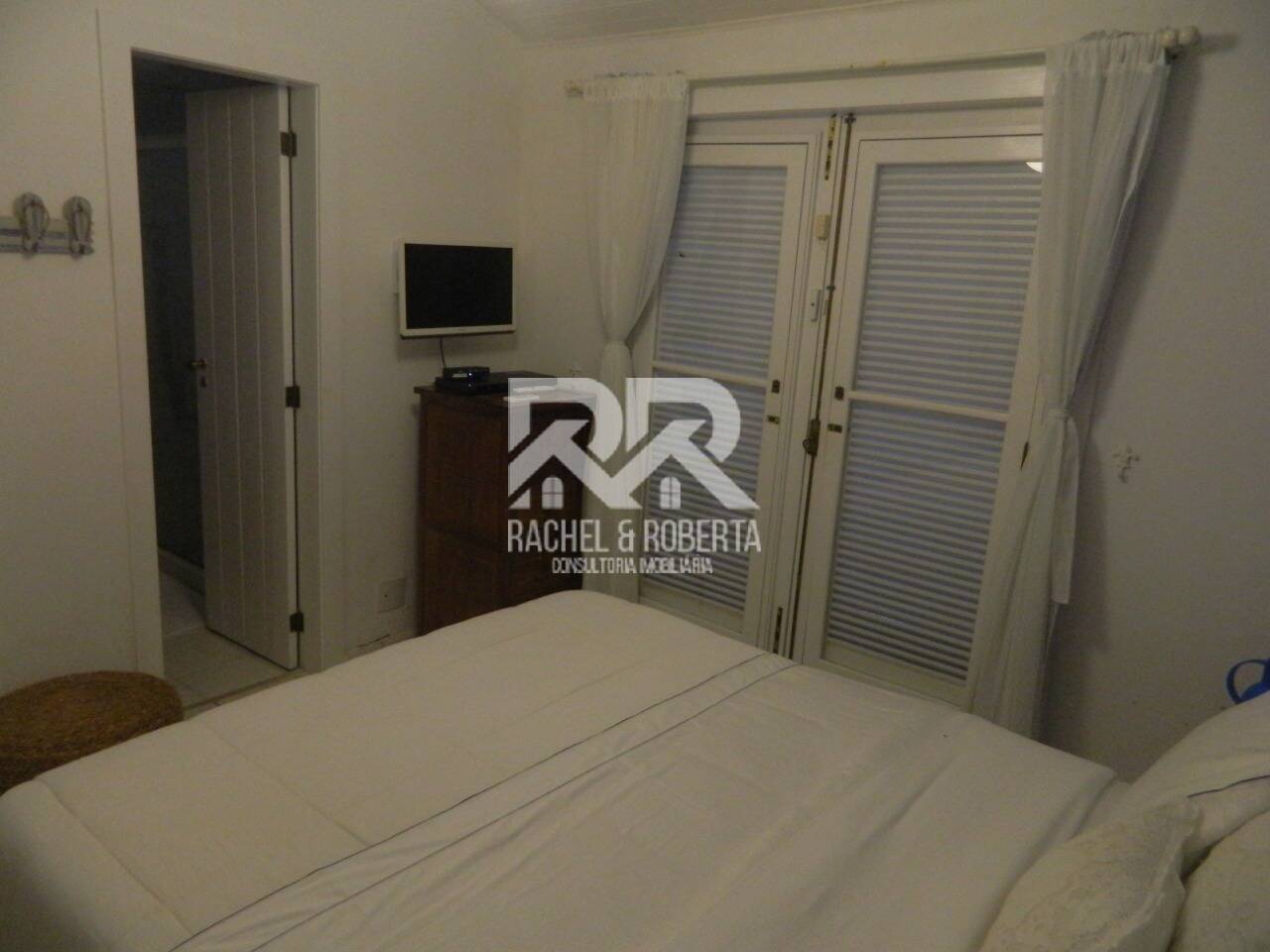 Casa à venda com 5 quartos, 240m² - Foto 22