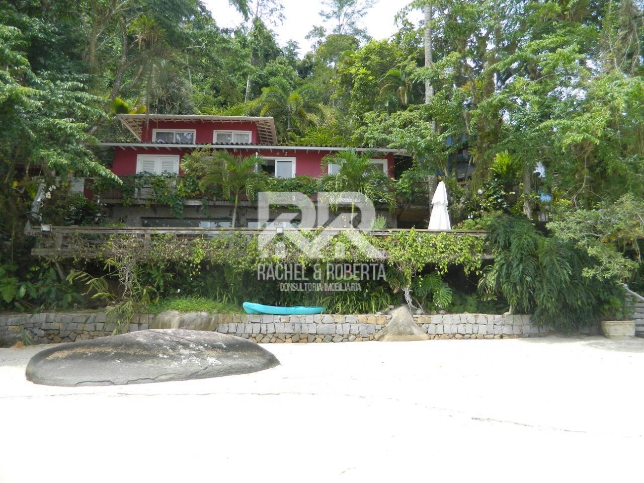 Casa à venda com 5 quartos, 240m² - Foto 1
