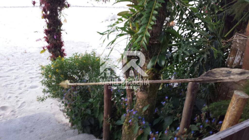 Casa à venda com 5 quartos, 240m² - Foto 27