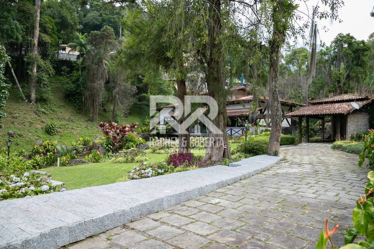 Casa à venda com 3 quartos, 200m² - Foto 12
