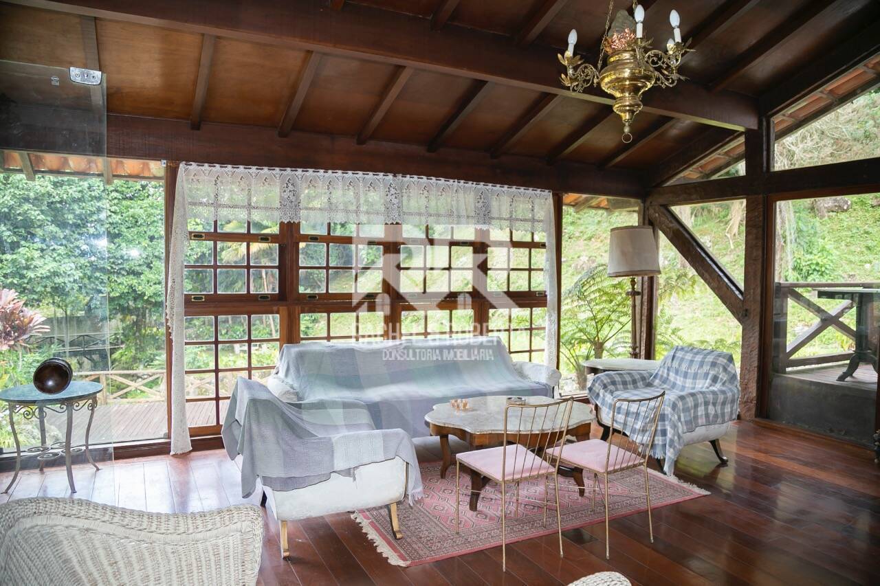Casa à venda com 3 quartos, 200m² - Foto 8
