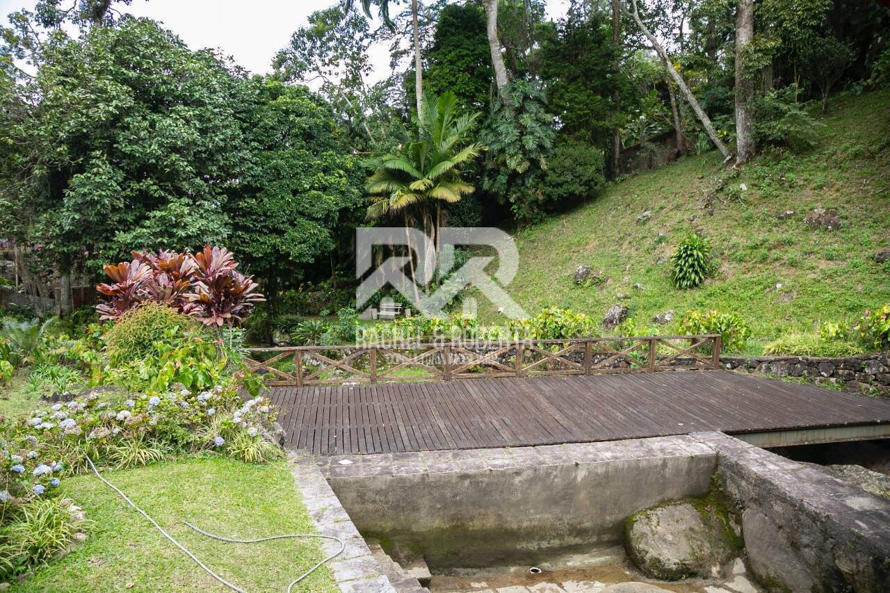 Casa à venda com 3 quartos, 200m² - Foto 20