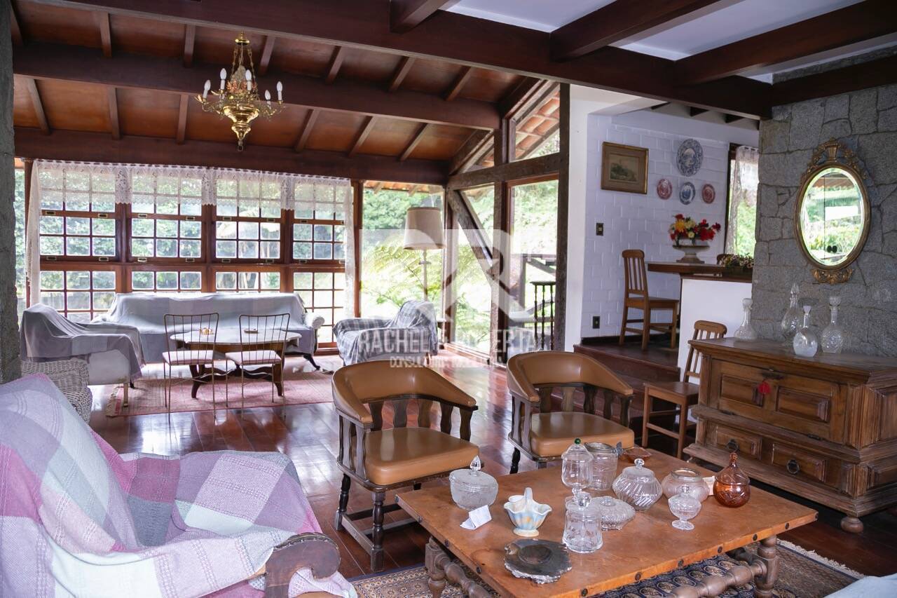 Casa à venda com 3 quartos, 200m² - Foto 4