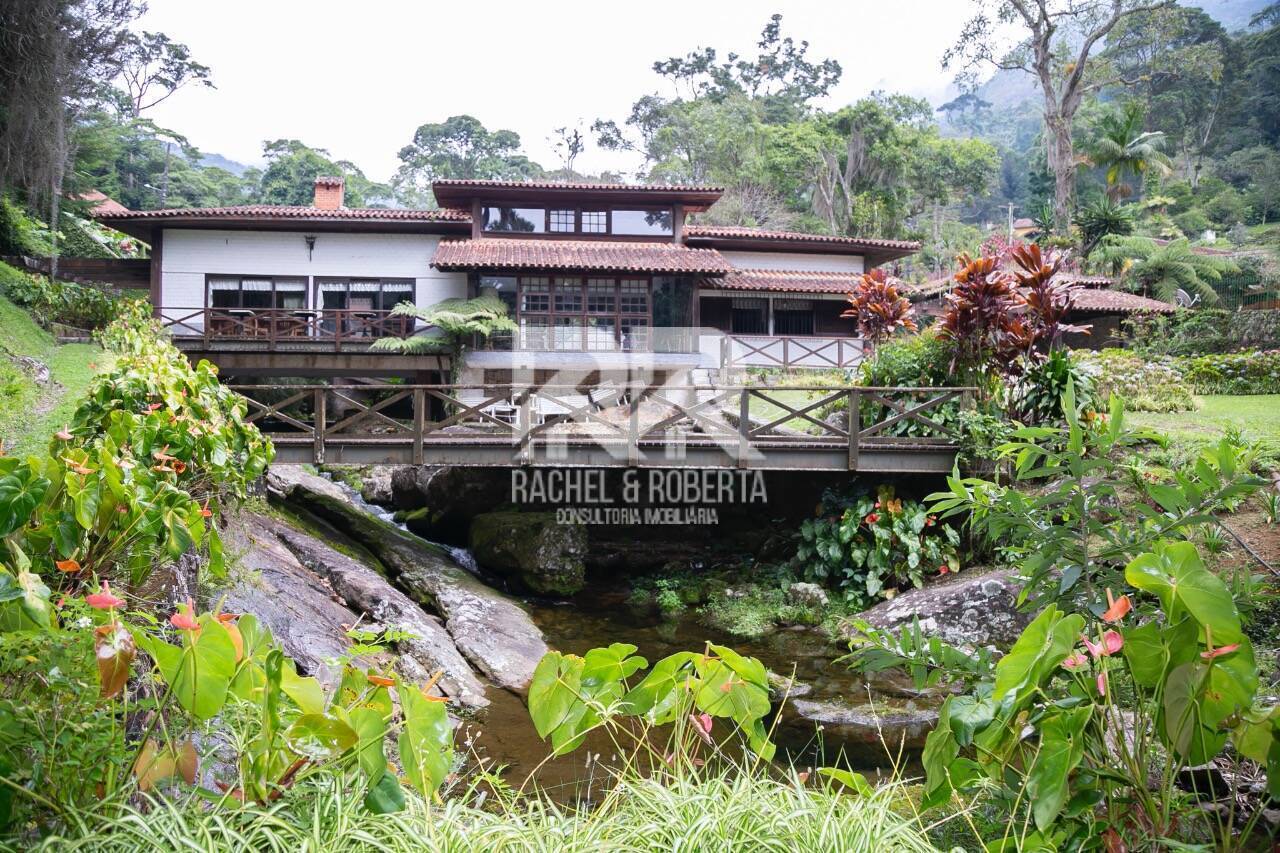 Casa à venda com 3 quartos, 200m² - Foto 25