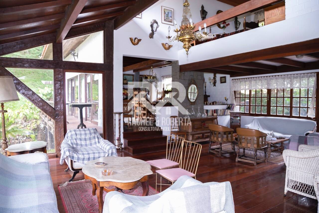 Casa à venda com 3 quartos, 200m² - Foto 2