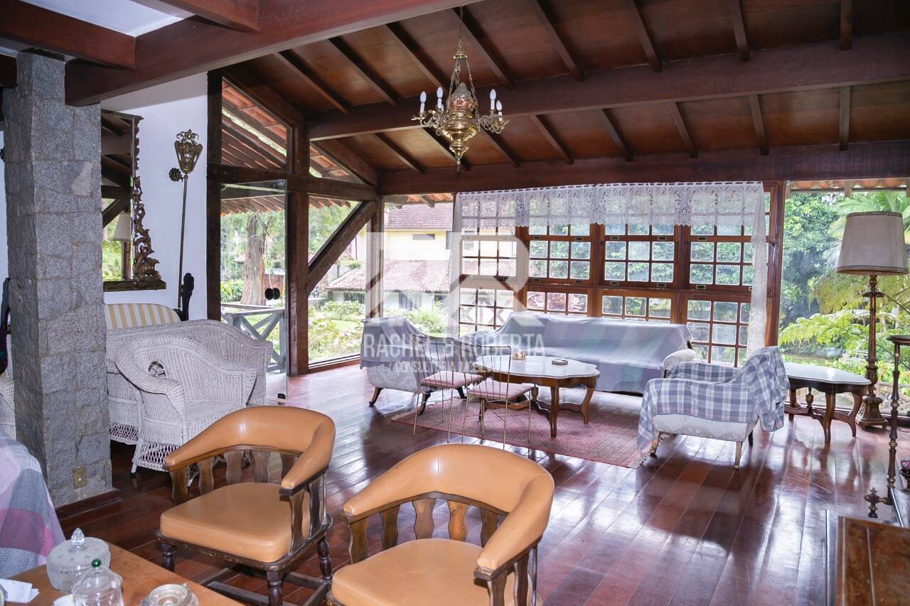 Casa à venda com 3 quartos, 200m² - Foto 10