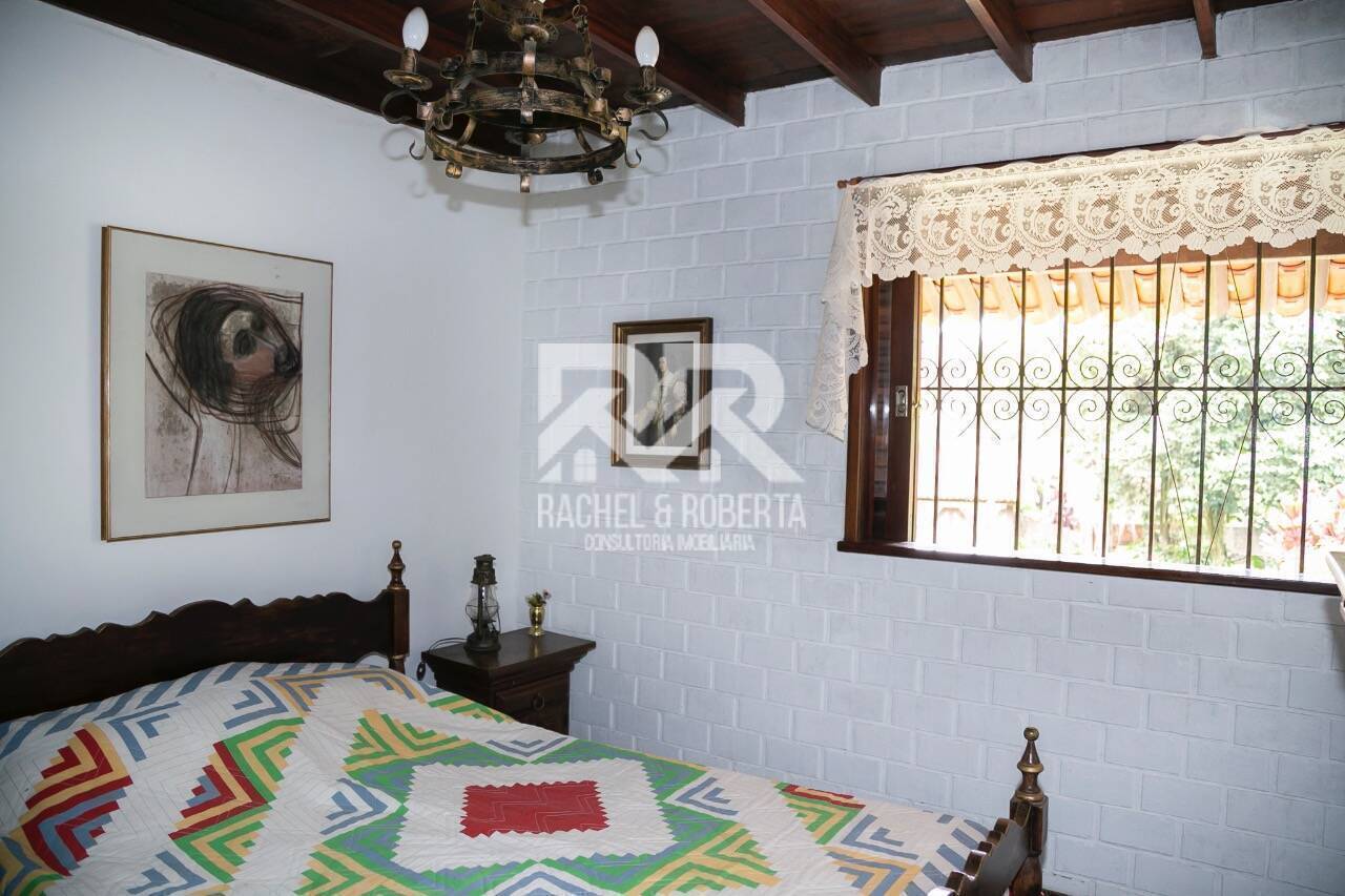 Casa à venda com 3 quartos, 200m² - Foto 32