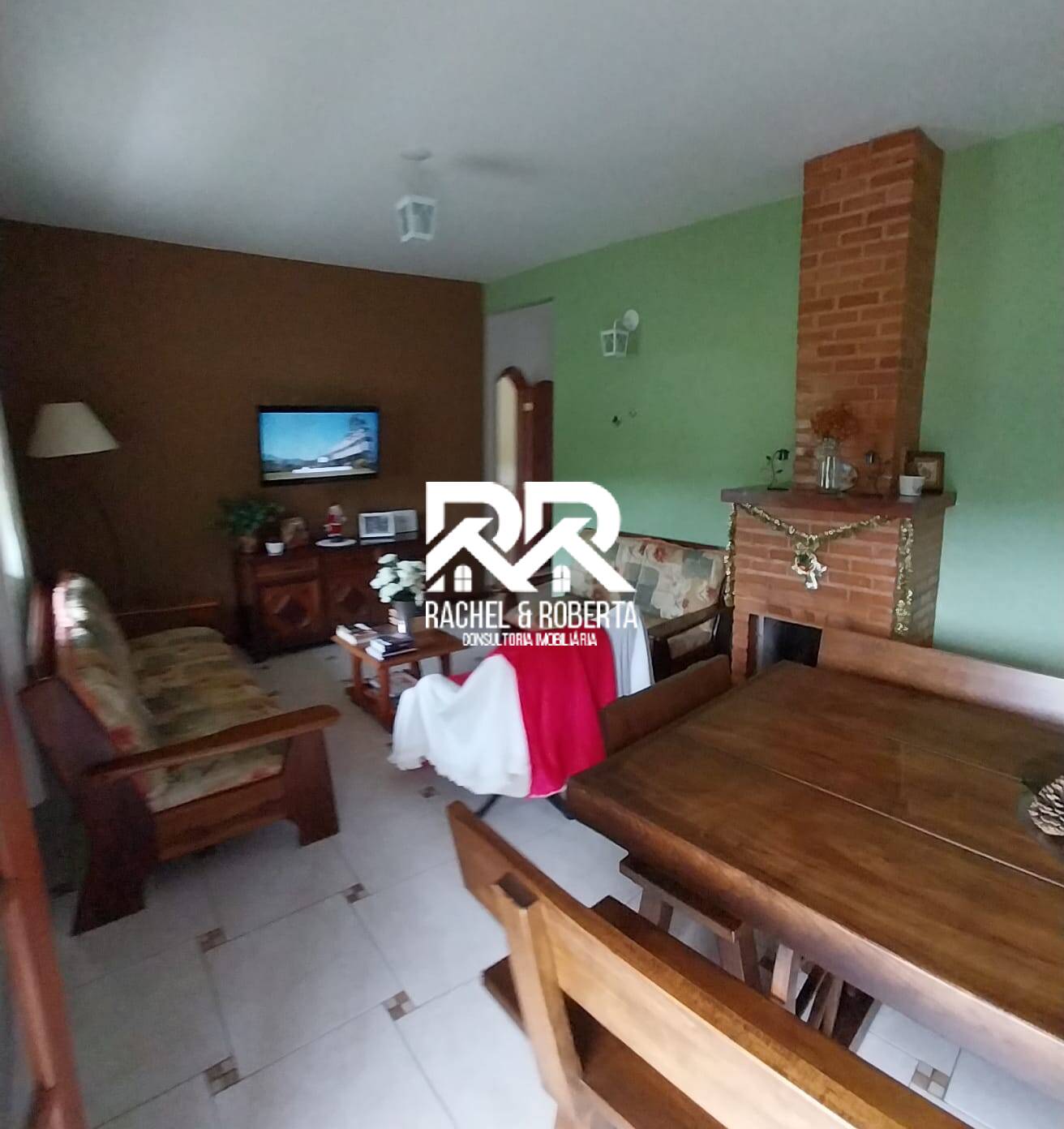 Casa de Condomínio à venda com 4 quartos, 218m² - Foto 1