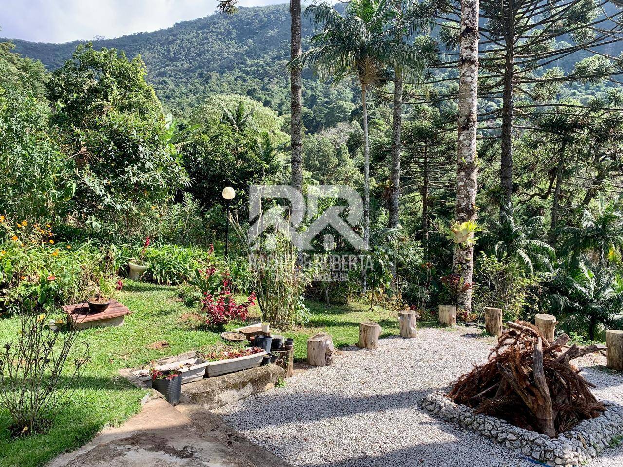 Casa à venda com 5 quartos, 300m² - Foto 31