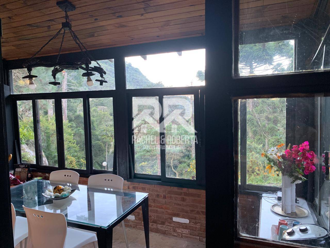 Casa à venda com 5 quartos, 300m² - Foto 17
