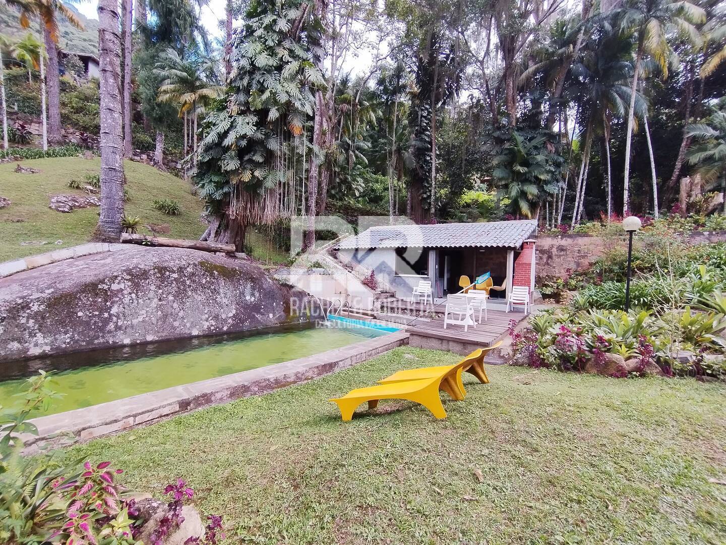 Casa à venda com 5 quartos, 300m² - Foto 40