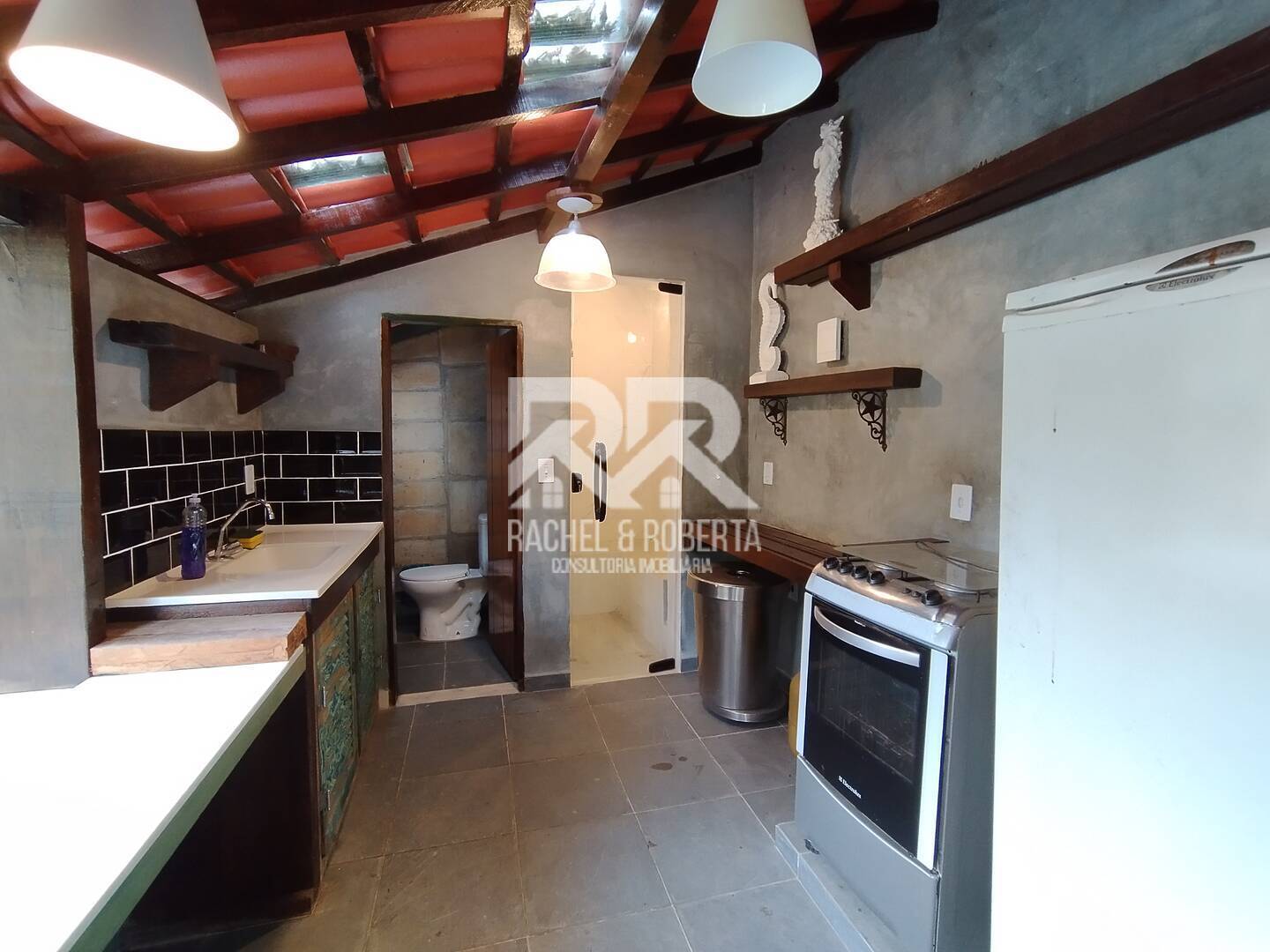 Casa à venda com 5 quartos, 300m² - Foto 42