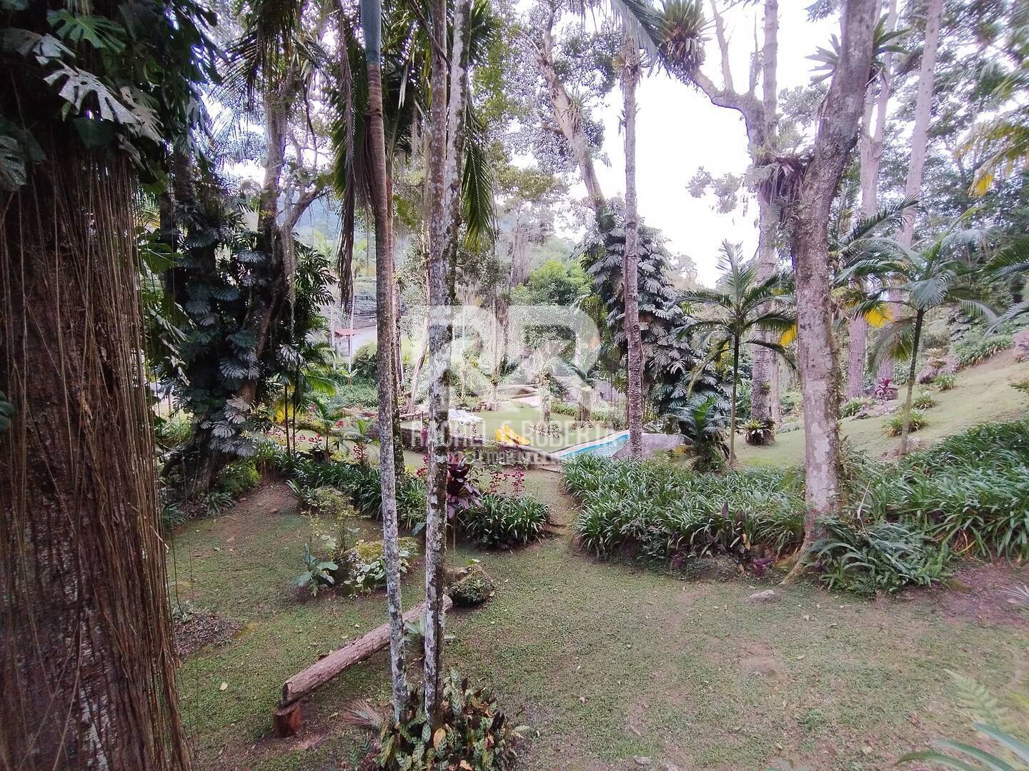 Casa à venda com 5 quartos, 300m² - Foto 52