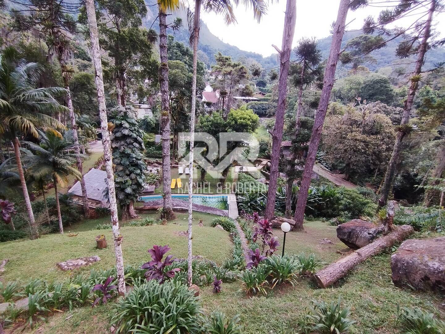 Casa à venda com 5 quartos, 300m² - Foto 55