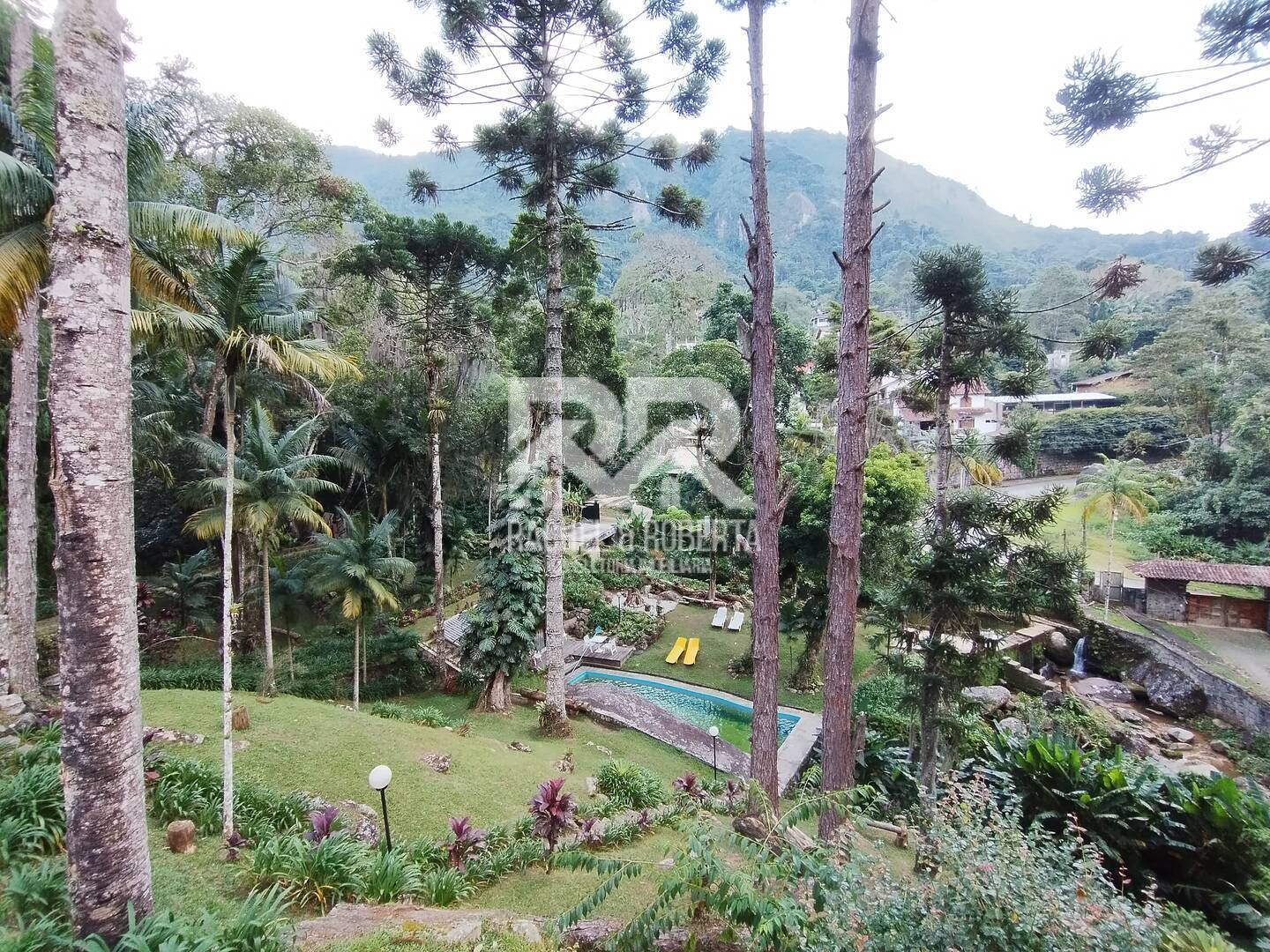 Casa à venda com 5 quartos, 300m² - Foto 56