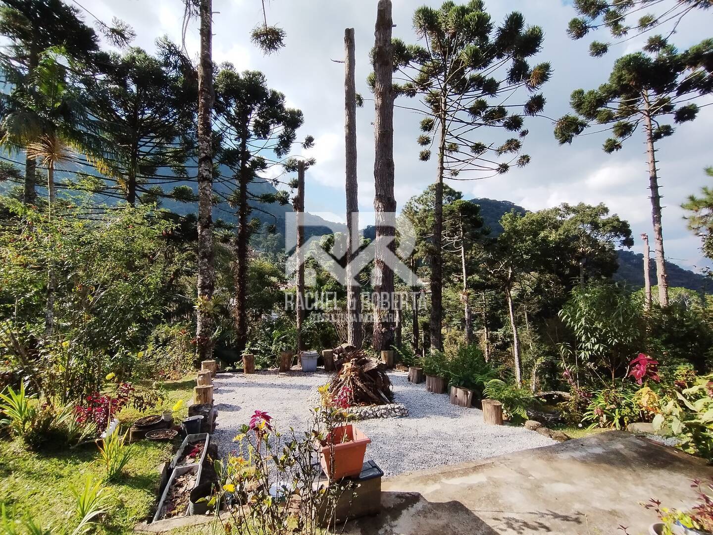 Casa à venda com 5 quartos, 300m² - Foto 59