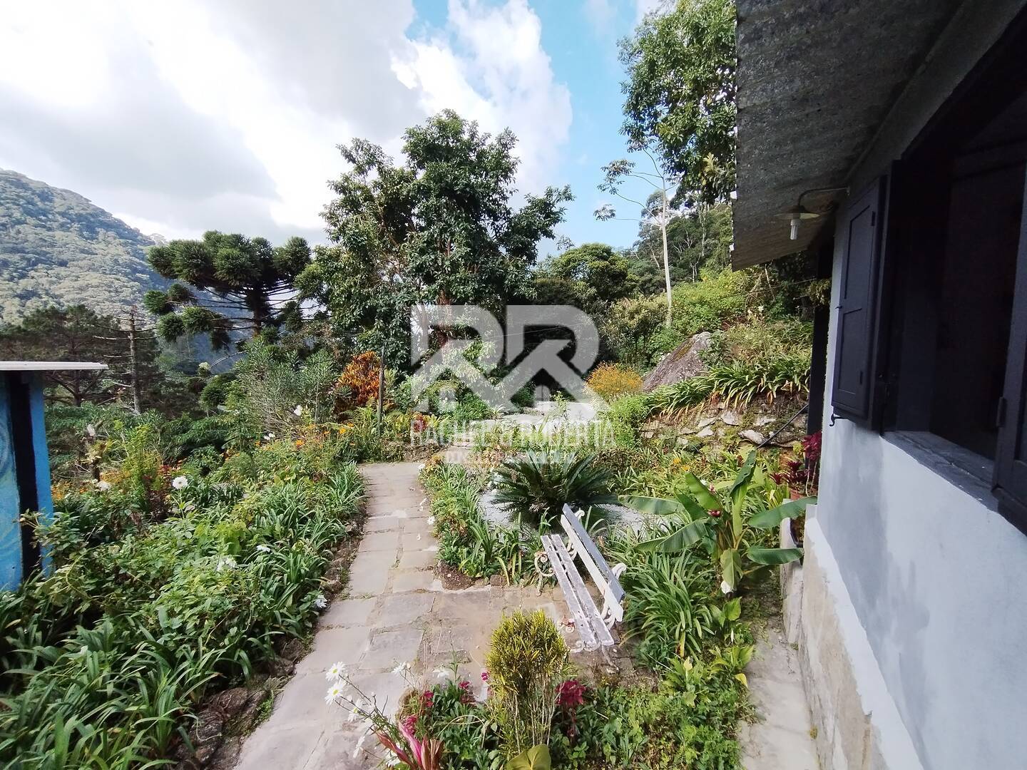 Casa à venda com 5 quartos, 300m² - Foto 68
