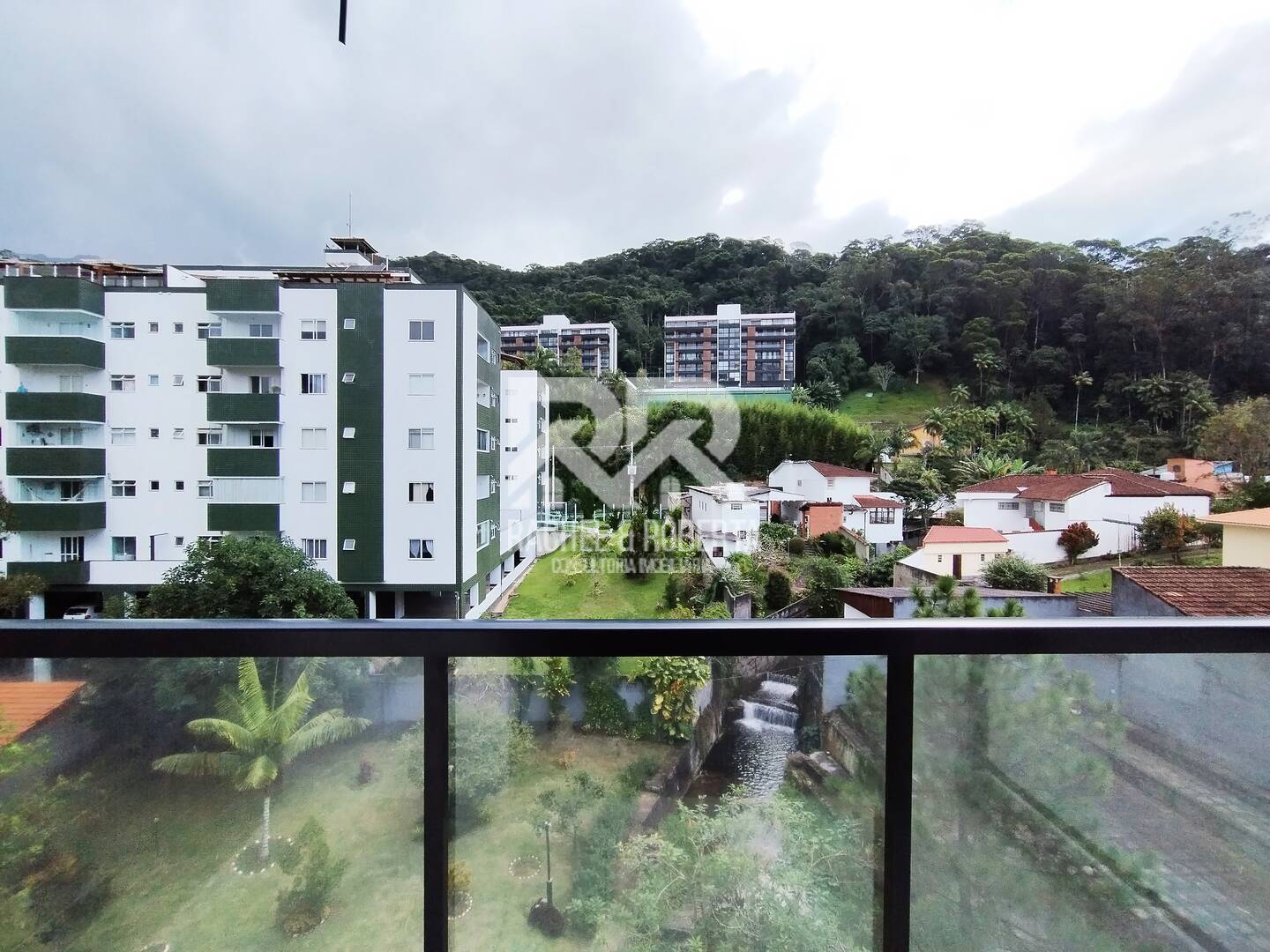 Apartamento à venda com 1 quarto, 43m² - Foto 6