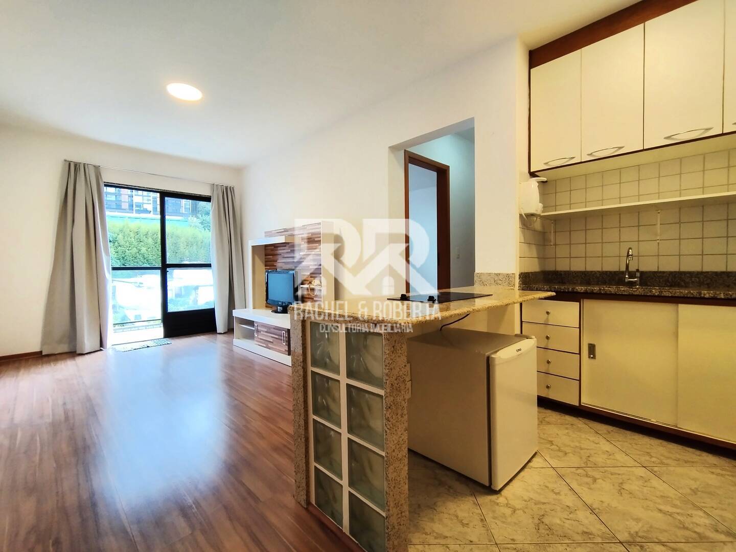 Apartamento à venda com 1 quarto, 43m² - Foto 5