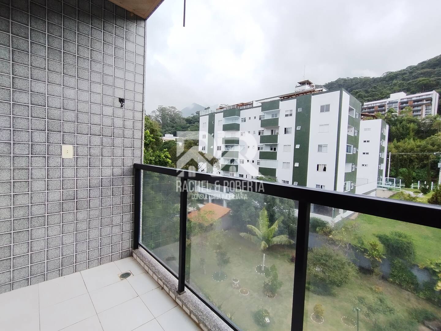 Apartamento à venda com 1 quarto, 43m² - Foto 18
