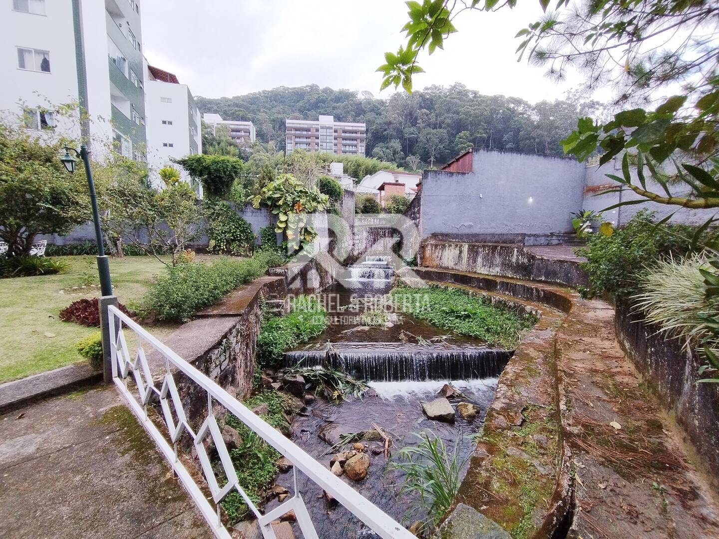 Apartamento à venda com 1 quarto, 43m² - Foto 22