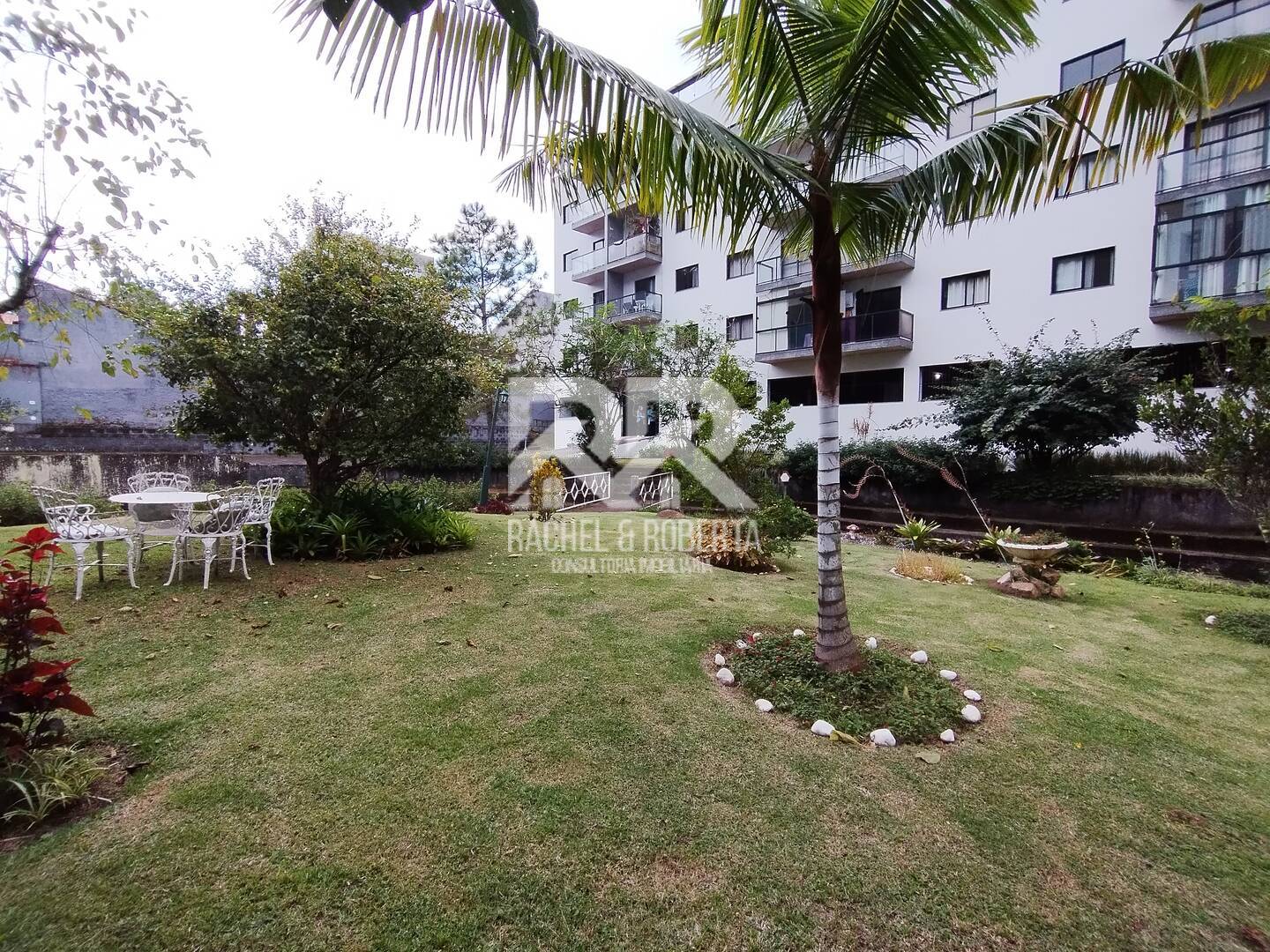 Apartamento à venda com 1 quarto, 43m² - Foto 25