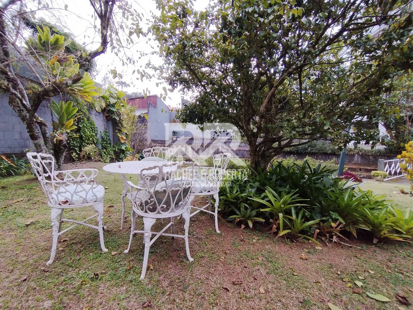 Apartamento à venda com 1 quarto, 43m² - Foto 27
