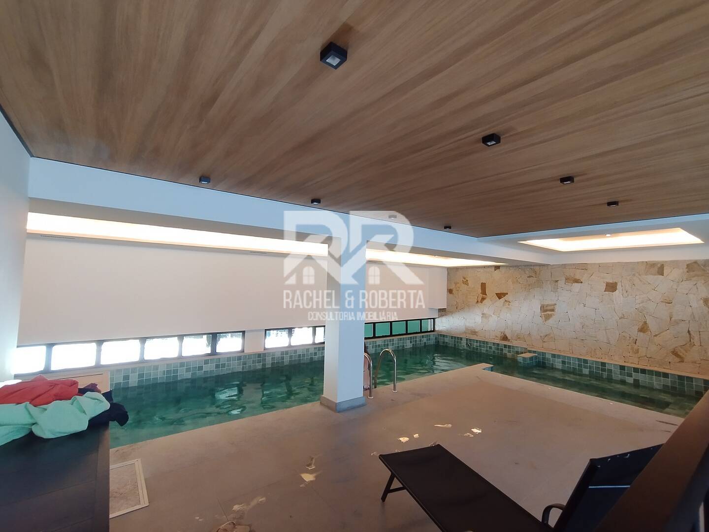 Apartamento à venda com 1 quarto, 39m² - Foto 21