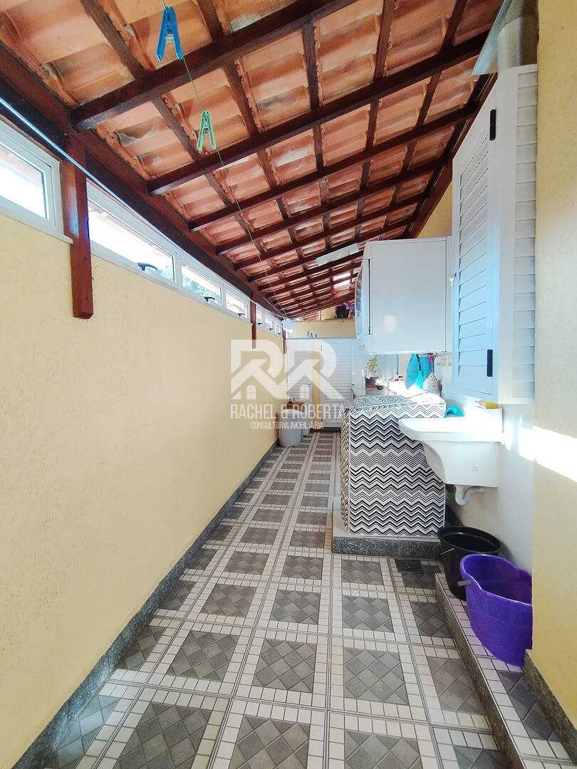 Casa de Condomínio à venda com 4 quartos, 222m² - Foto 8