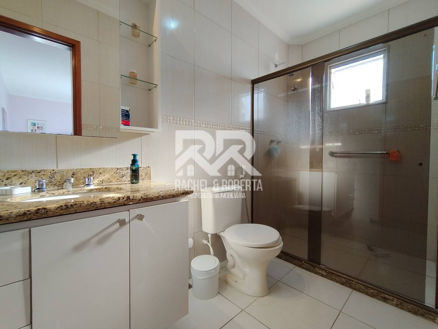 Casa de Condomínio à venda com 4 quartos, 222m² - Foto 17