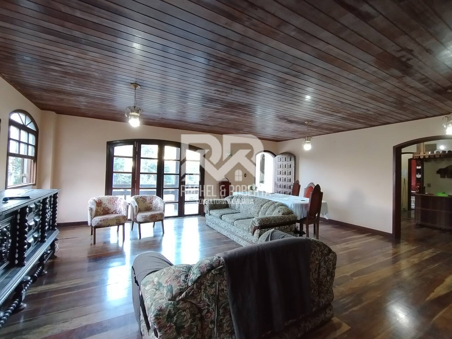 Casa de Condomínio à venda com 3 quartos, 316m² - Foto 1
