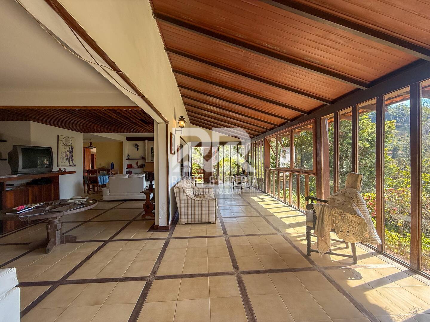 Casa, 5 quartos, 304 m² - Foto 6