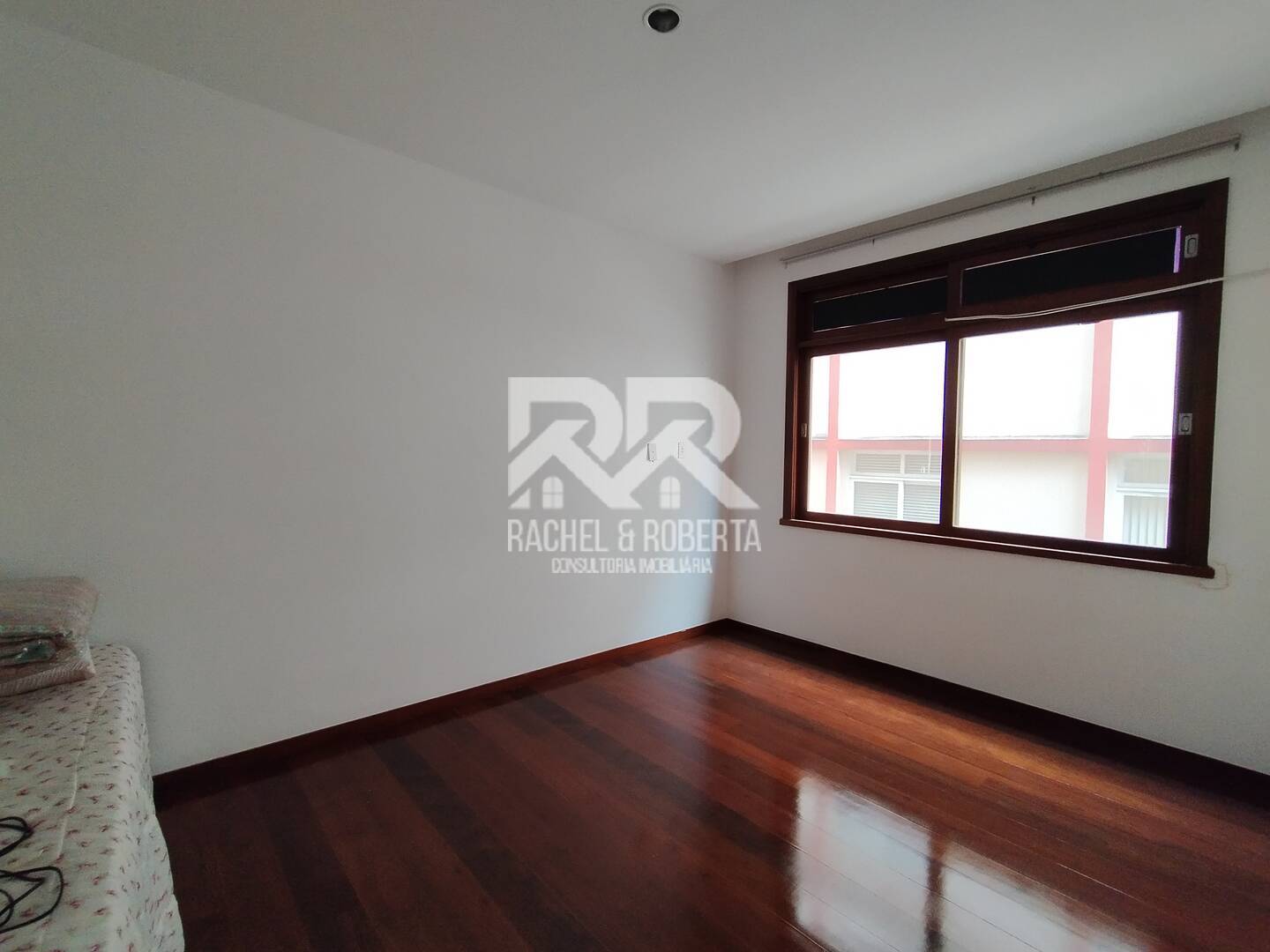 Apartamento à venda com 1 quarto, 40m² - Foto 11